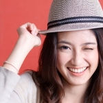Tips Memilih Topi Wanita Sesuai Bentuk Wajah